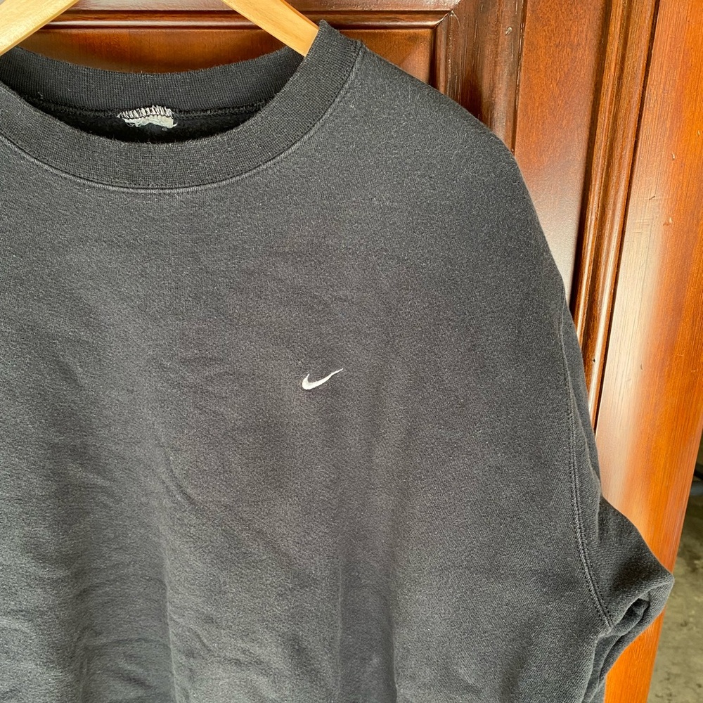 Vintage 90’s Nike crewneck sweatshirt with embroidered swoosh made in U.S.A. - Picture 4 of 7